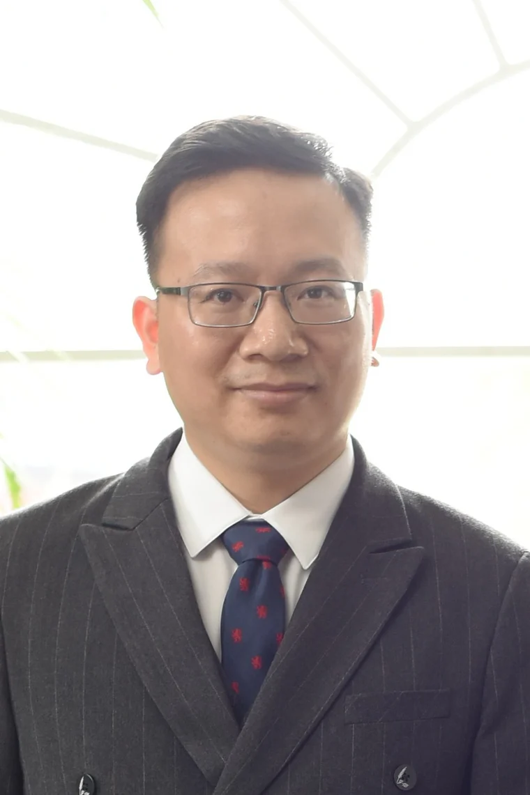 TS. Ngô Phương Lê