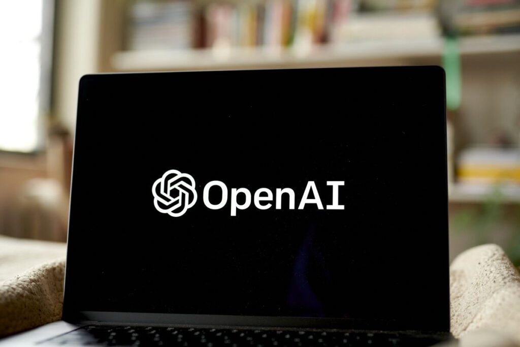 OpenAI có kế hoạch công bố đối thủ cạnh tranh tìm kiếm của Google vào thứ Hai, các nguồn tin cho biết